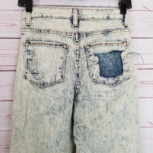 NWT Bleu Women's 3 Mineral Wash Destroyed BF Jeans - Picture 5 of 8